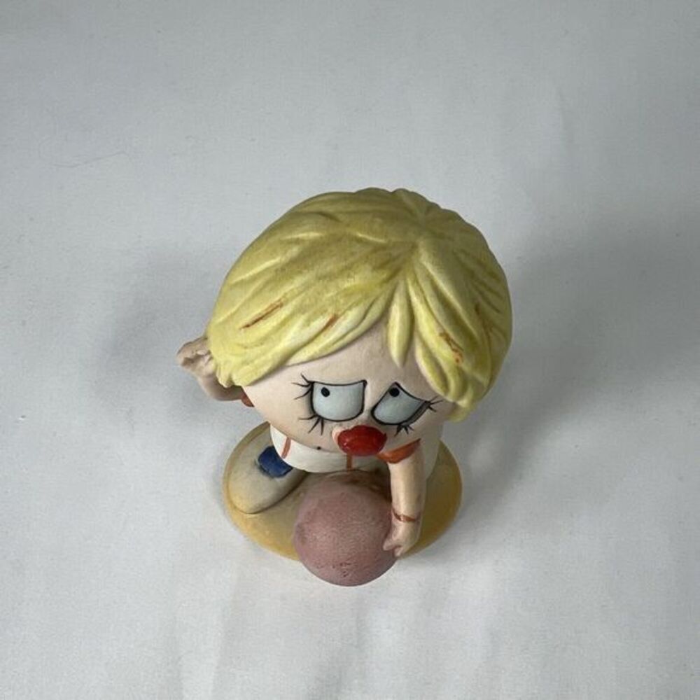 Vintage Ceramic basketball, Clown Figurine Collectible - Picture 12 of 13